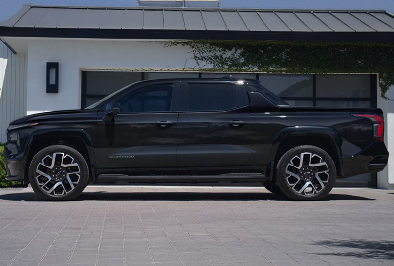 2025 Chevrolet Silverado Design
