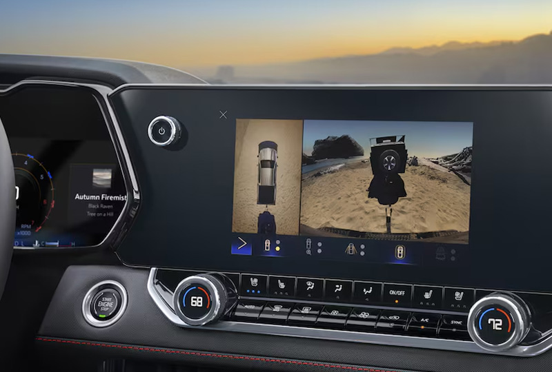 2025 Chevrolet Silverado      Technology
