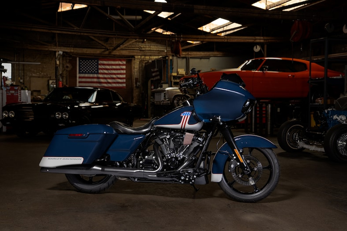 2020 Harley-Davidson Road Glide gallery 1
