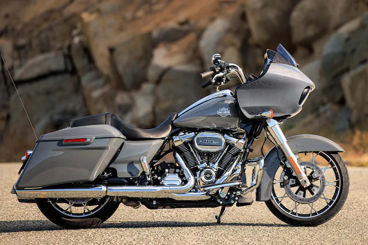 2022 Harley Davidson Street Glide Special gallery