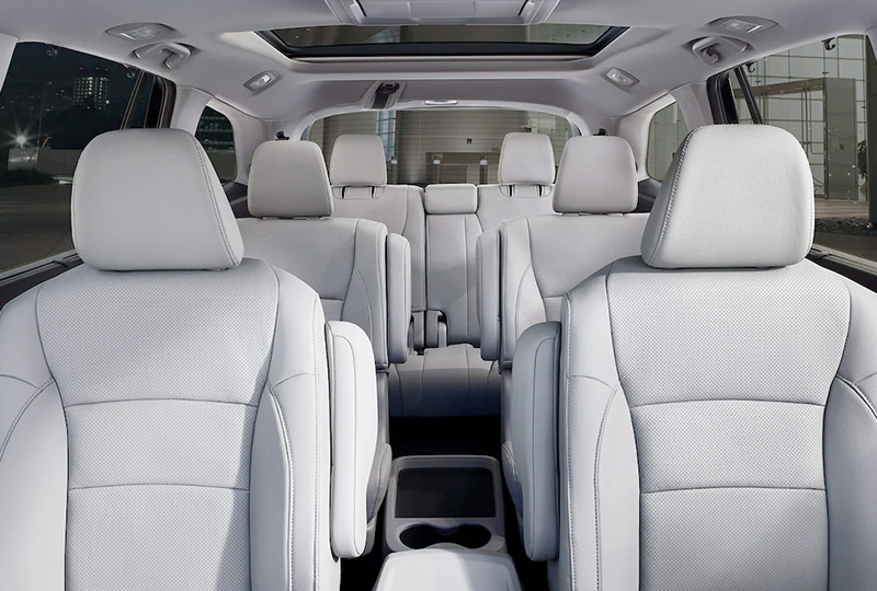 2020 Honda Pilot interior