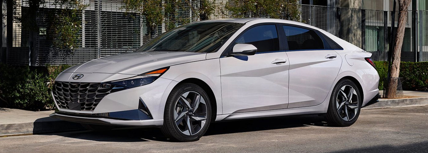 2022 hyundai Elantra Hybrid header