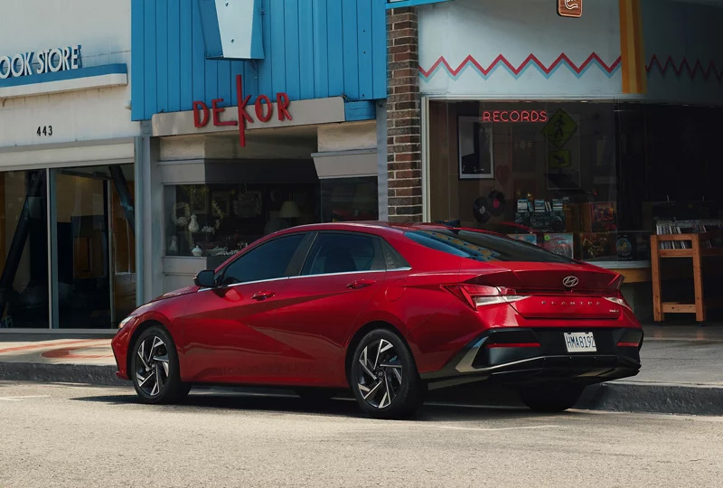2025 Hyundai Elantra     Design