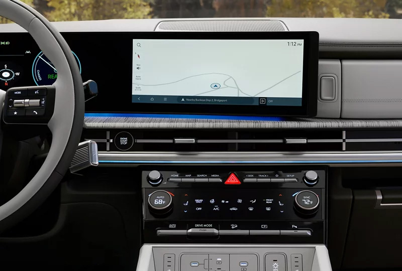 2025 Hyundai Santa Fe Hybrid     Technology