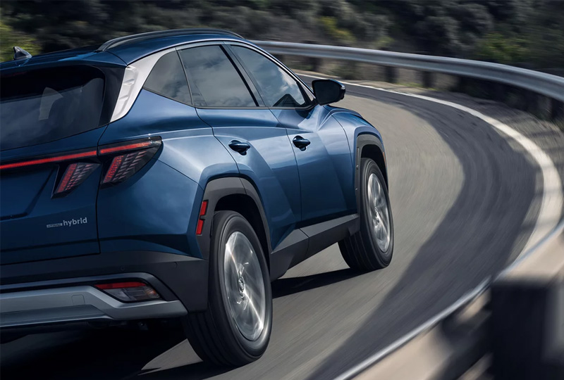 2026 Hyundai Tucson Hybrid SUV versatility