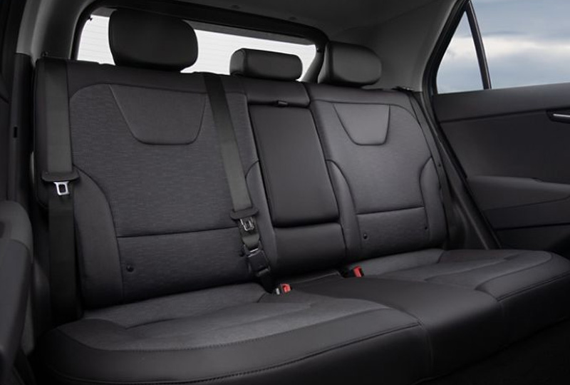 2024 Kia Niro-Hybrid interior