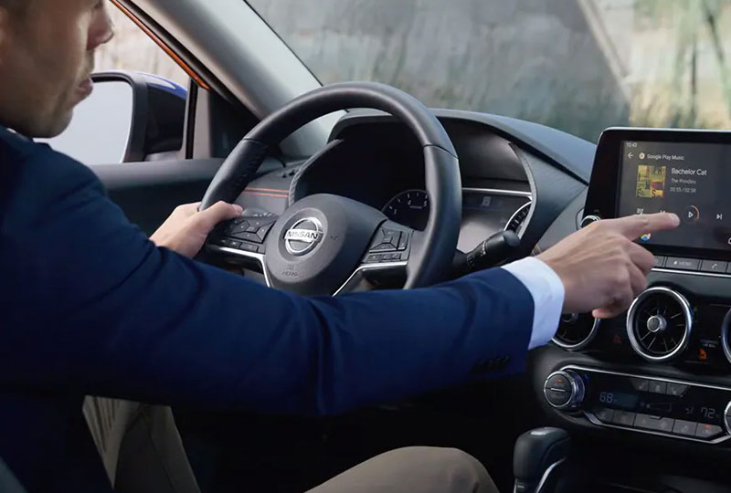 2022 Nissan Sentra TECHNOLOGy
