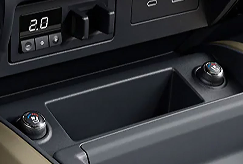 2022 Nissan Titan-XD  INTERIOR
