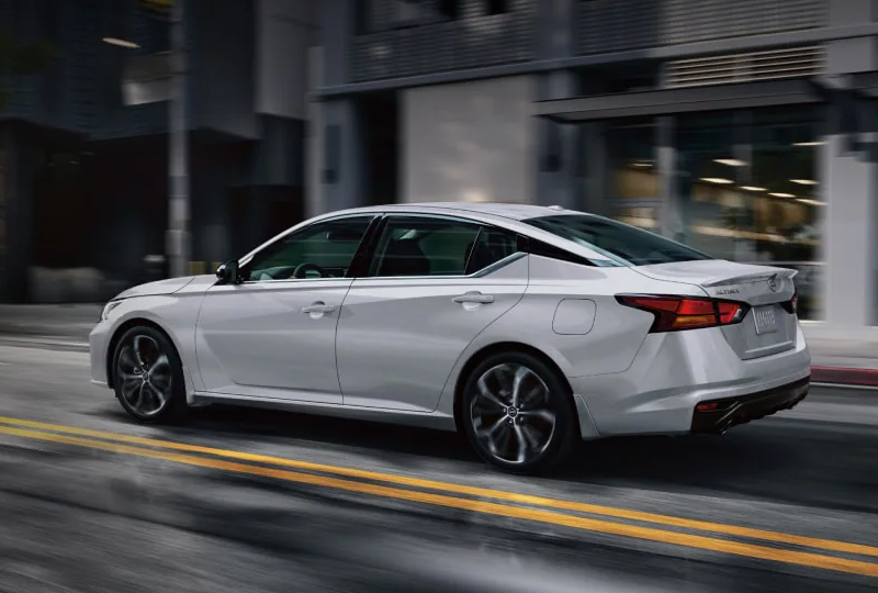 2025 NISSAN ALTIMA Performance