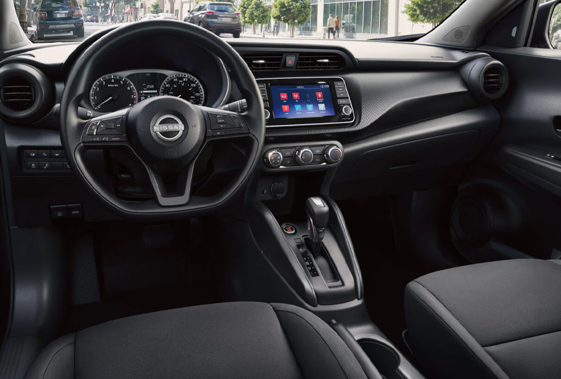2025 NISSAN Kicks Play      Interior