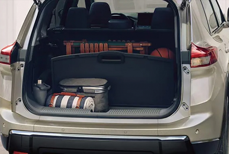 2026 Nissan 5  Rogue     Interior