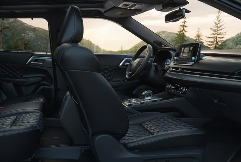 2026 Nissan Rogue Plug-In Hybrid    Interior