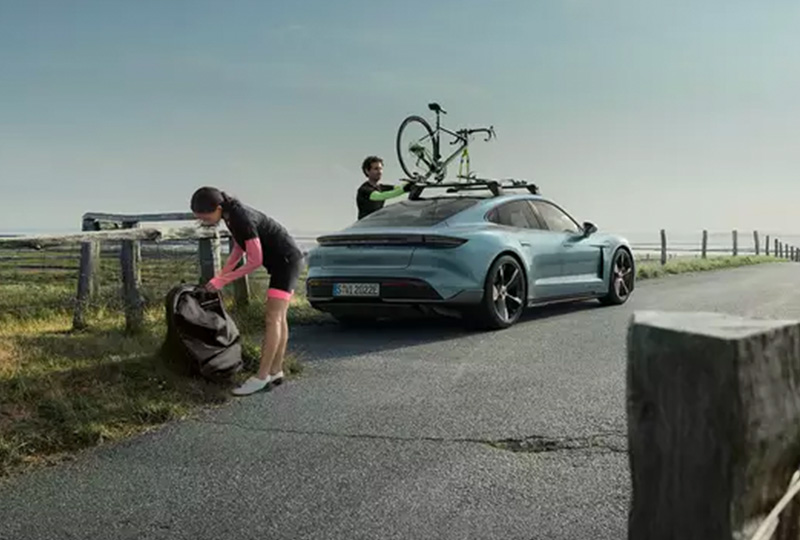 2022 Porsche Taycan 4 Cross Turismo technology