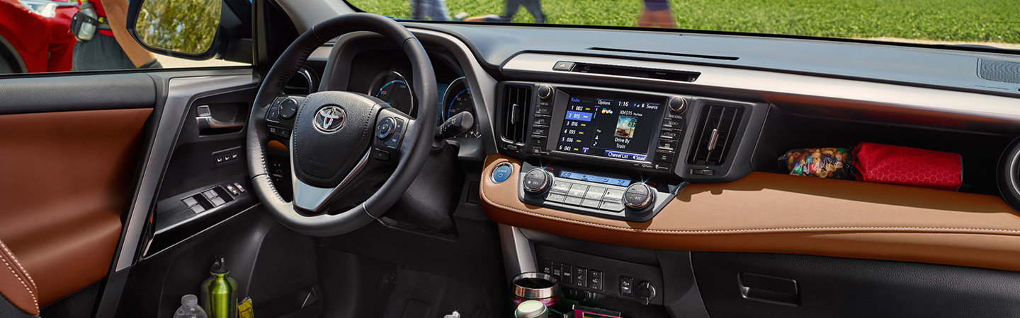2017 Toyota RAV4 Smart interior