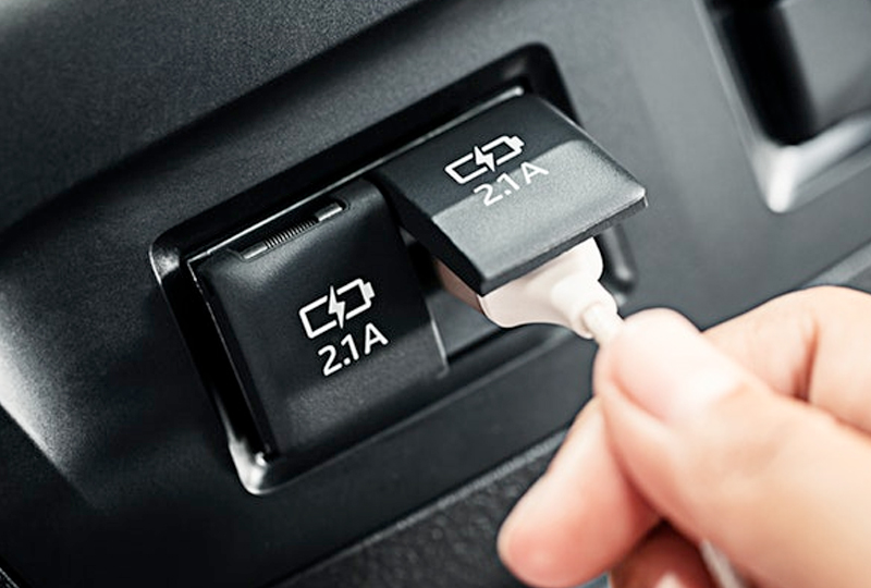 2020 Toyota Sienna Technology Cocoa FL