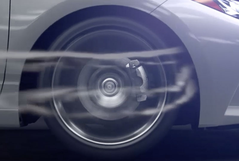 2021 Toyota Avalon Hybrid    Performance
