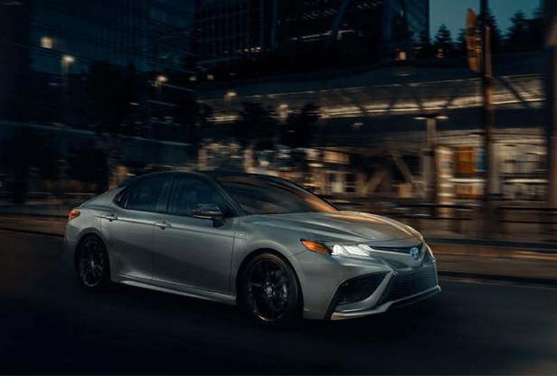 2021 Toyota Camry Hybrid    Performance