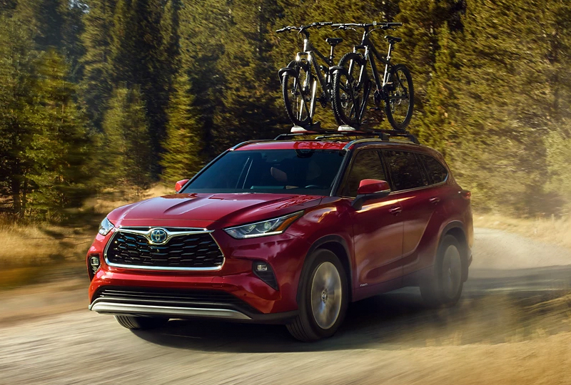 2022 Toyota Highlander  Performance