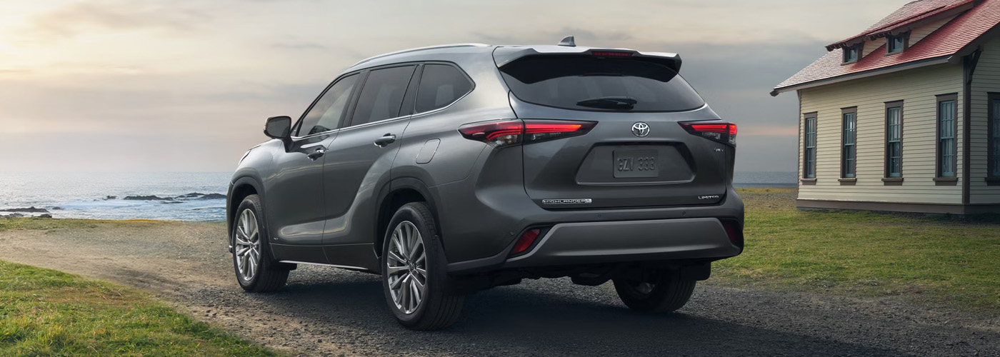 2025 Toyota Highlander Hybrid header