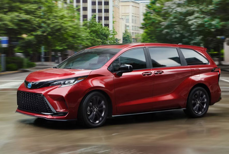 2025 Toyota Sienna      performance
