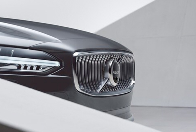 2021 Volvo S90 Recharge Impress your guests