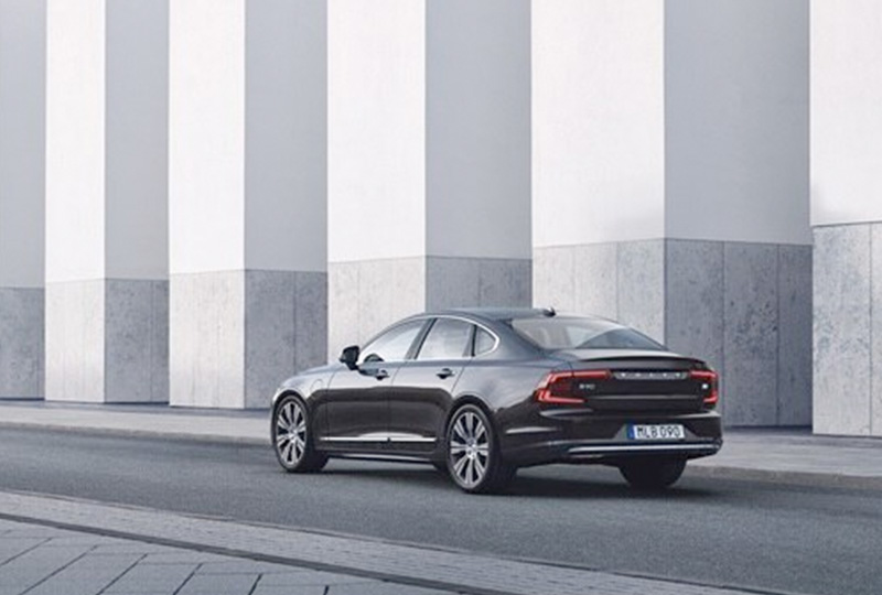 2021 Volvo S90 Recharge Clear the air
