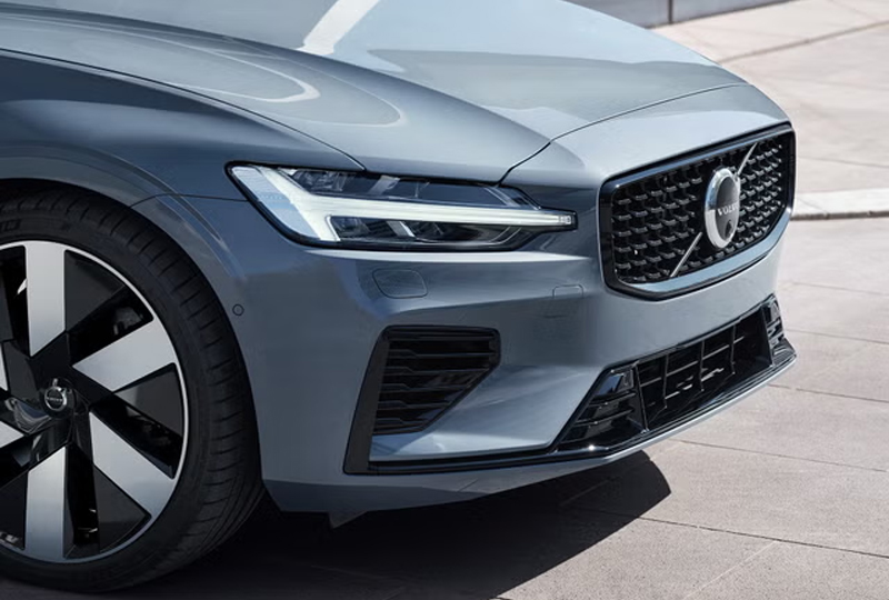 2025 Volvo S60 Plug In Hybrid Design