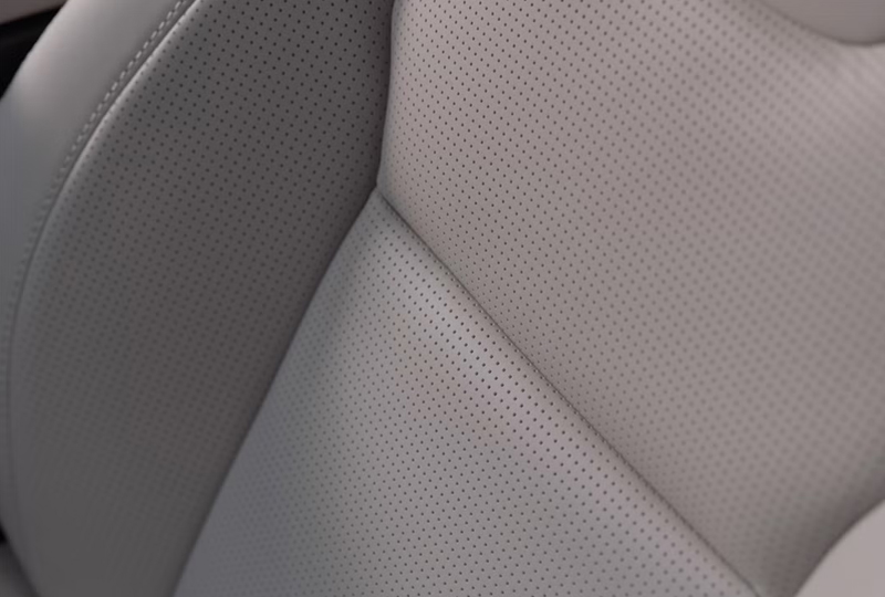 2025 Volvo V60-Cross-country interior