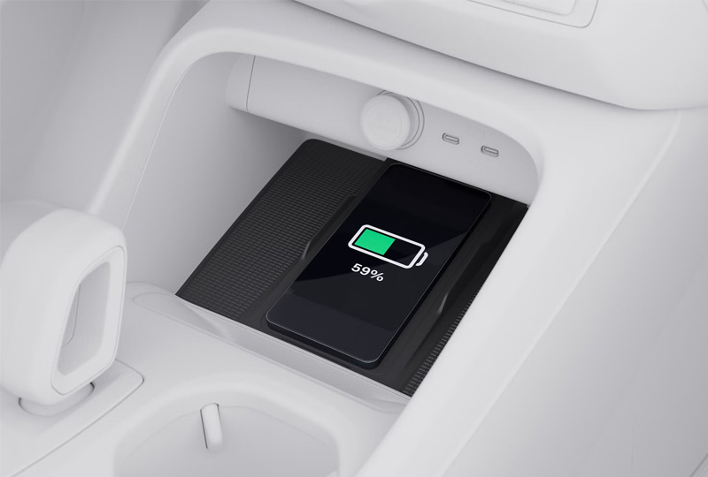 2026 Volvo XC40 Technology