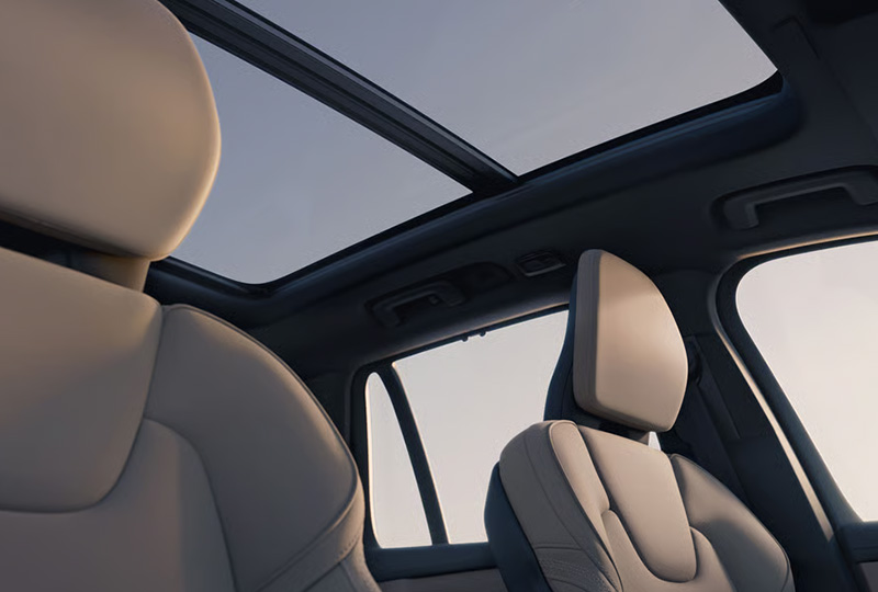 2026 Volvo XC90 Interior - Panoramic roof
