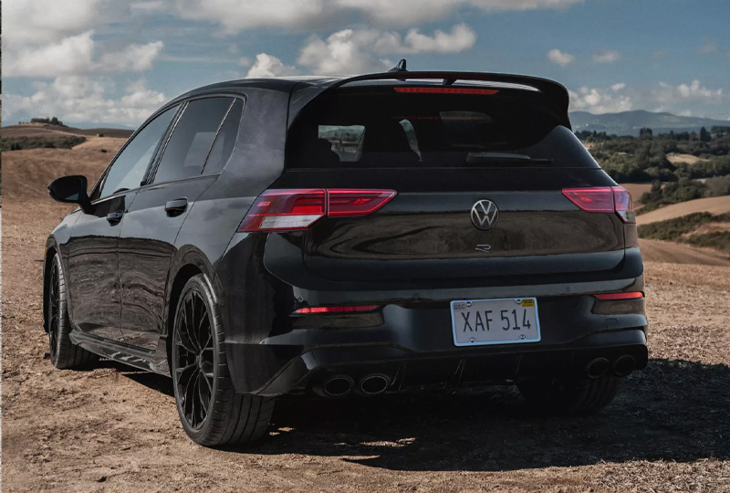 2025 Volkswagen Golf-R     Performance