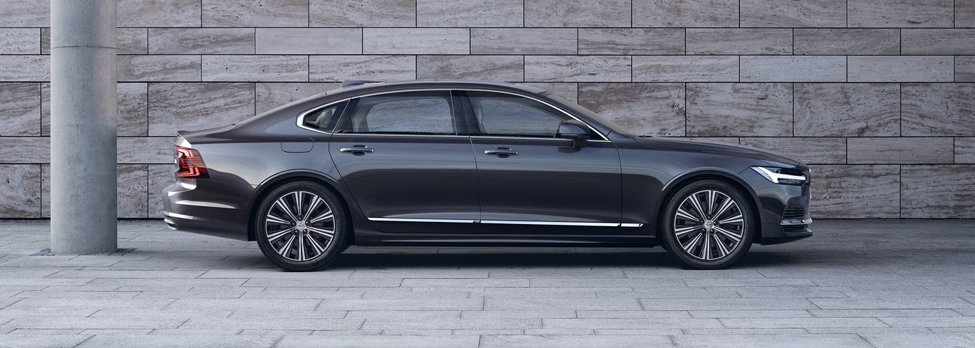2025 Volvo Sedans header