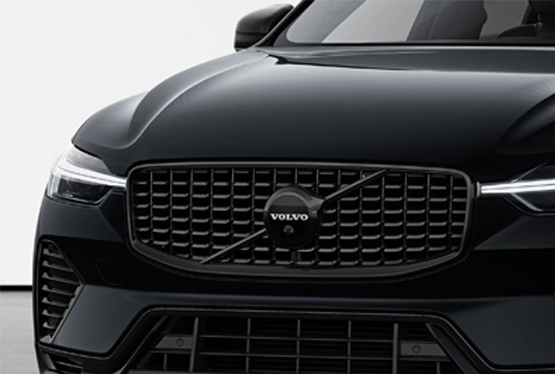 Volvo Black Edition Black badging and exterior detailing
